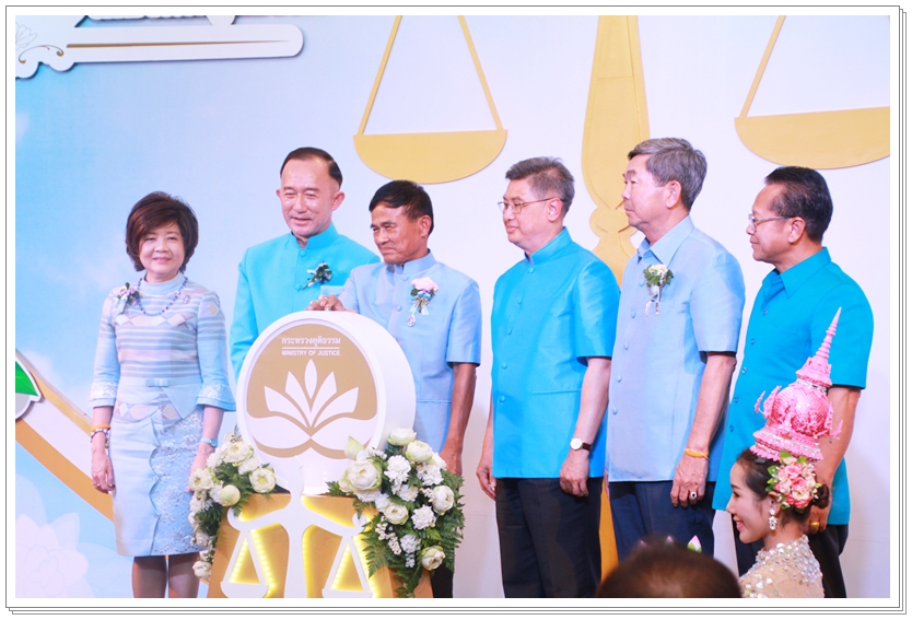 ﻿กรมบังคับคดี ร่วมเปิดงาน “ตลาดคลองผดุง : รวมใจภักดิ์ รักแม่ เที่ยงแท้ ยุติธรรม”